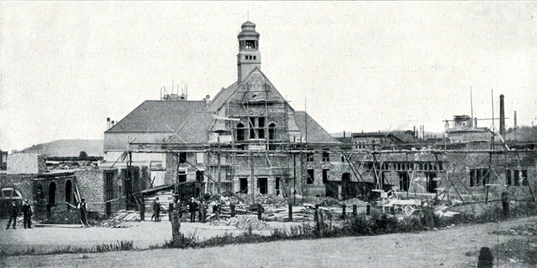 Neuer Bahnhof Vohwinkel im Bau 1907 oder 1908